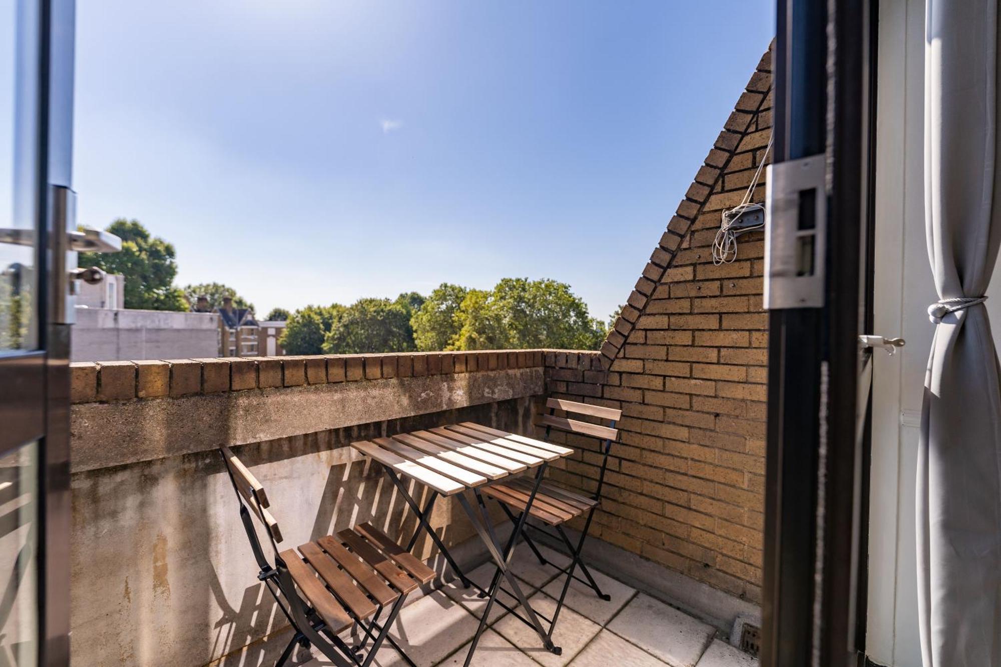 Luxury 3 Bedroom Flat With Balcony In Westbourne Park London Exterior photo