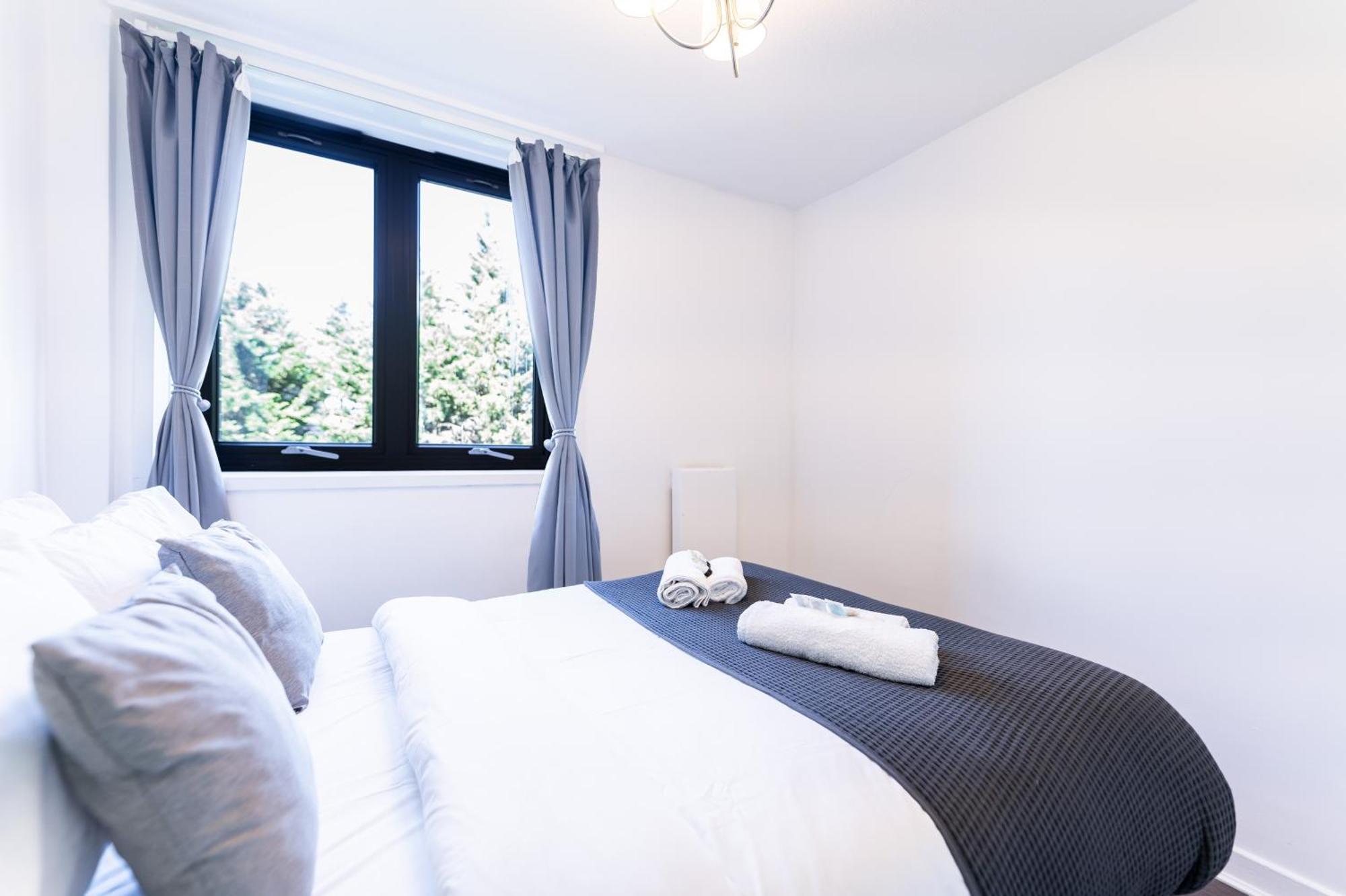 Luxury 3 Bedroom Flat With Balcony In Westbourne Park London Exterior photo