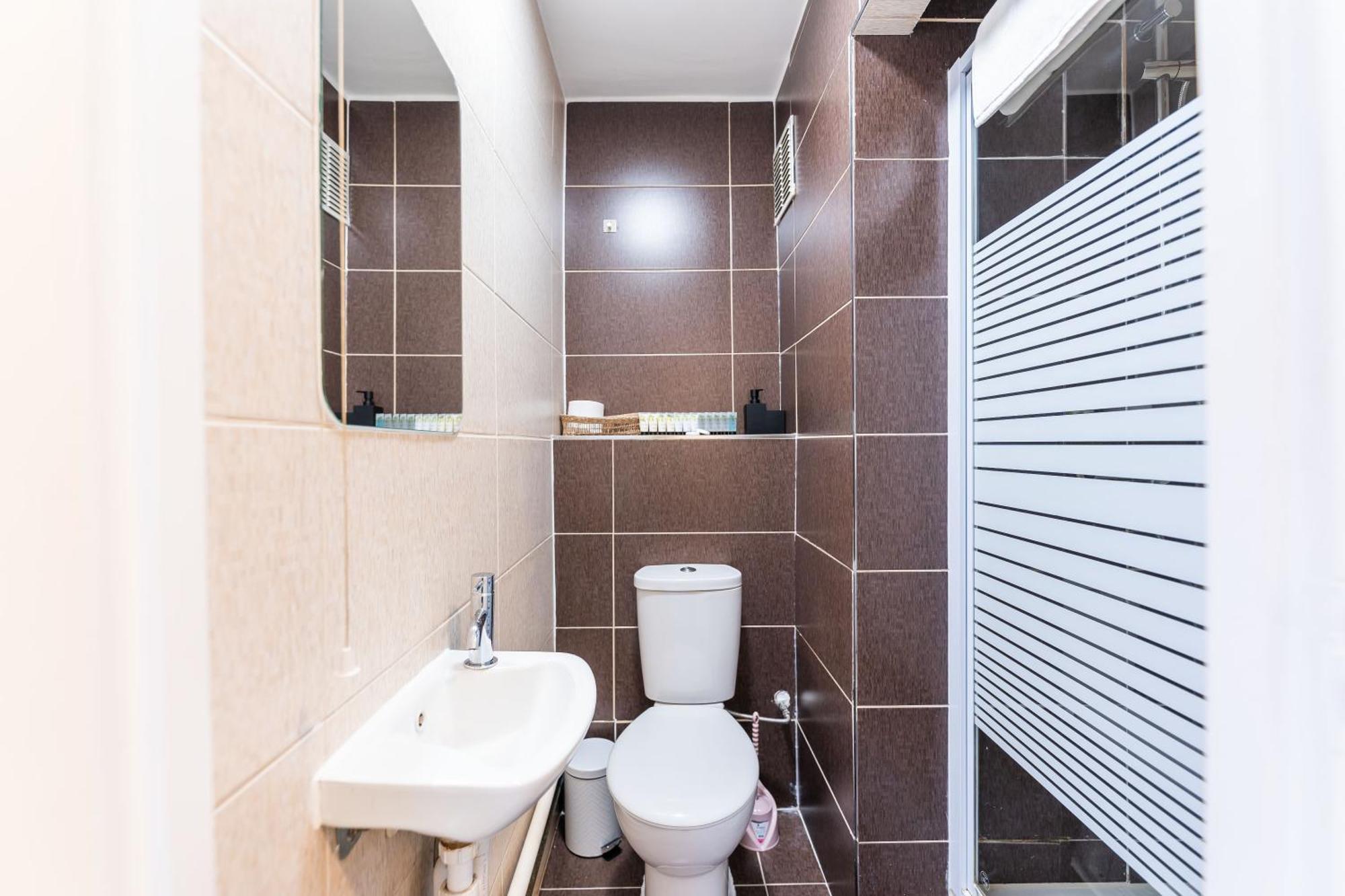 Luxury 3 Bedroom Flat With Balcony In Westbourne Park London Exterior photo